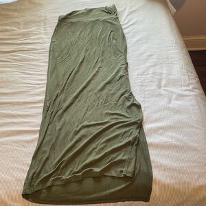 olive green XS maxi skirt with slit